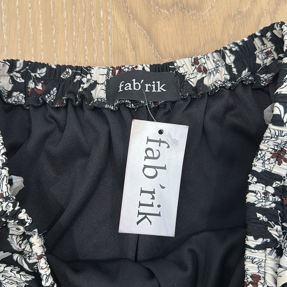 Fabrik Women’s Off The Shoulder Black Floral Mini Dress Flowery Babydoll Small - Picture 9 of 13